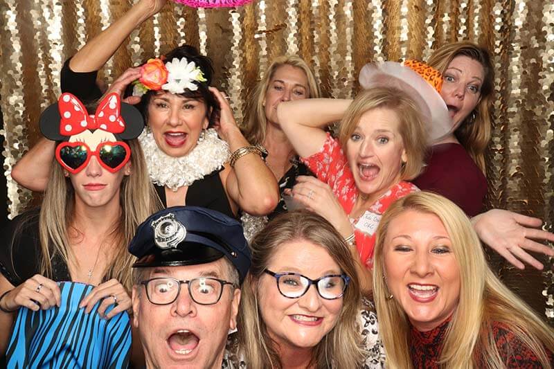 Book a Snap Me Crazy PHoto Booth in Edmond and surrounding areas in Oklahoma. Great for large group picture or small.